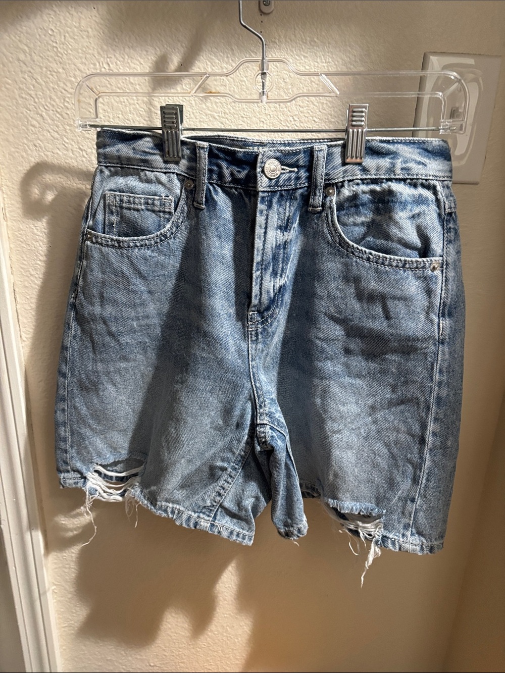 Rewash Light Blue Distressed High-Waist Jean Shorts 1/25